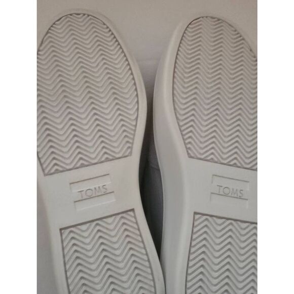 TOMS platform Suede ladies slip on shoe Nwot - Picture 10 of 12